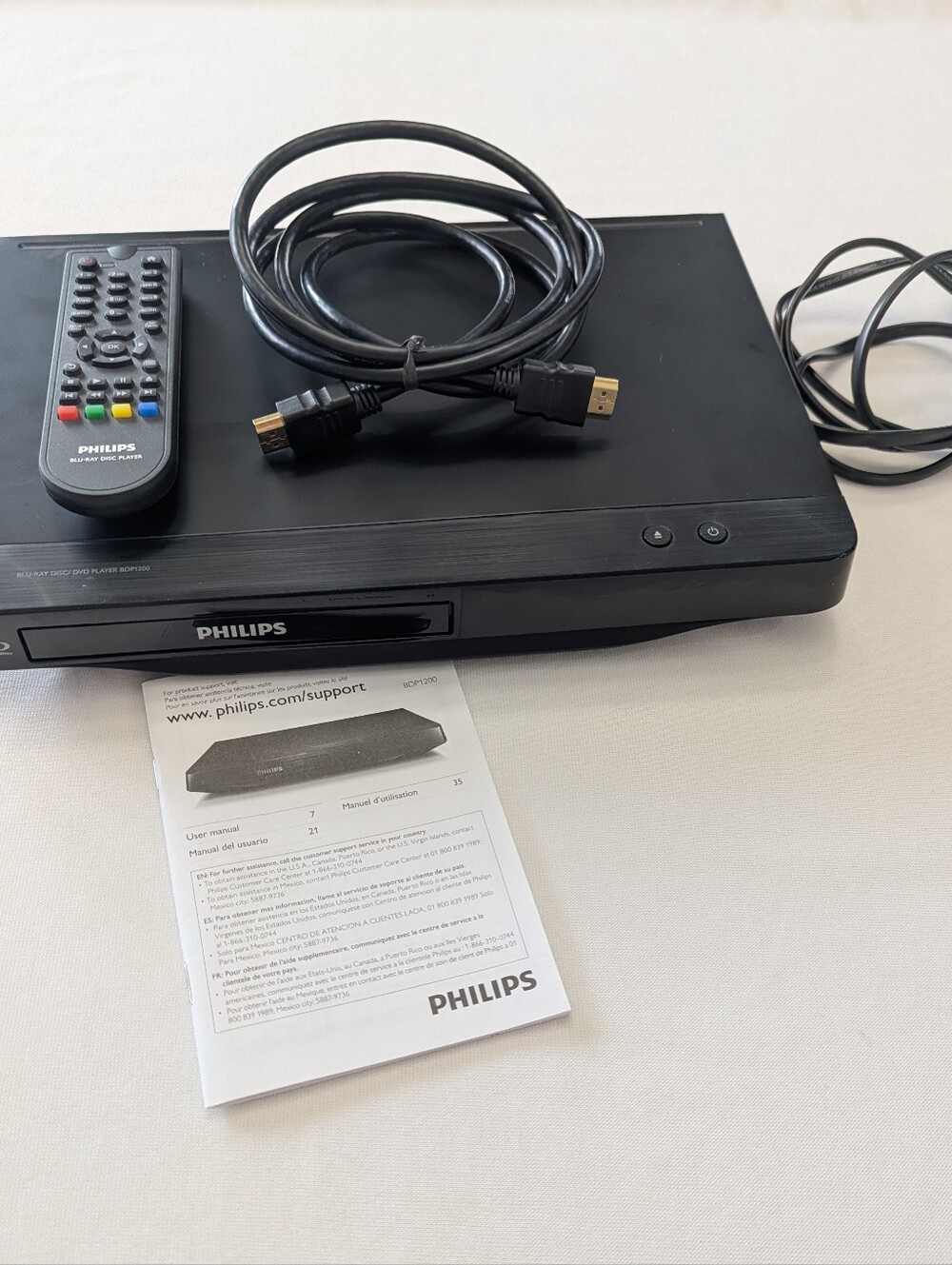 Philips Blu Ray Disc DVD Player BDP1200)F7, W/Remote, HDMI CABLE, Instructions